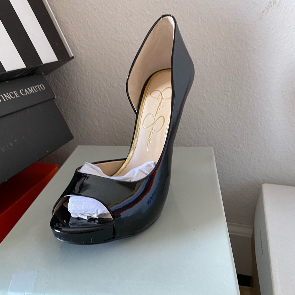 Jessica Simpson heels